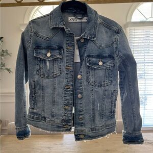 Zara Women’s Blue Denim Jacket